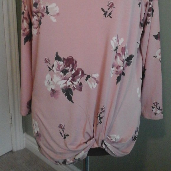 Michel Studio Collection Top, 1X - Picture 2 of 5